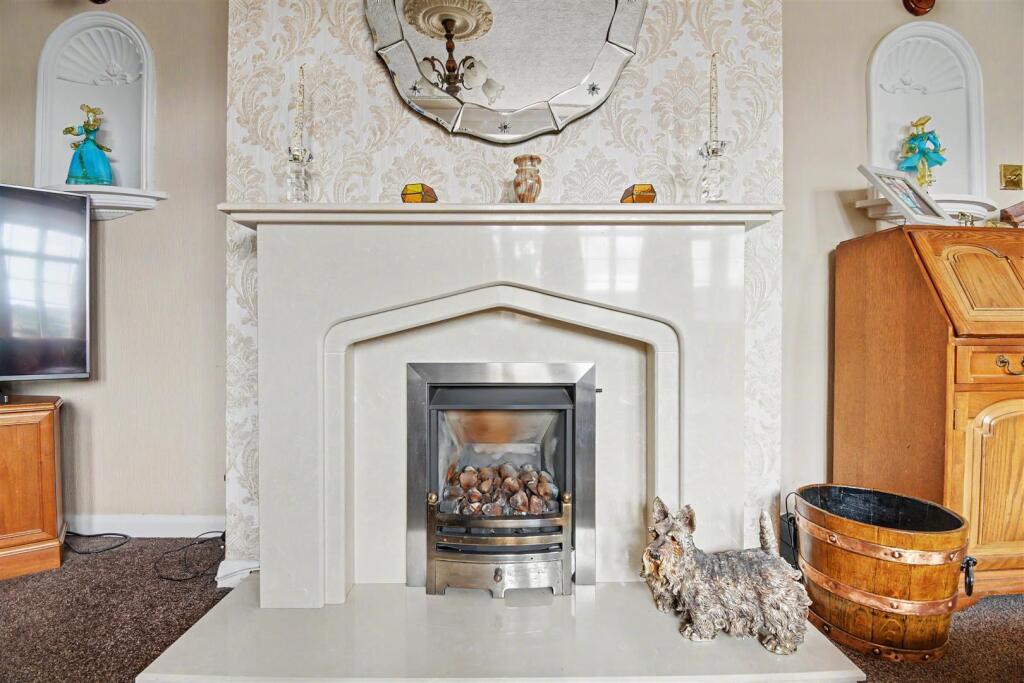 House in Doncaster - View 5