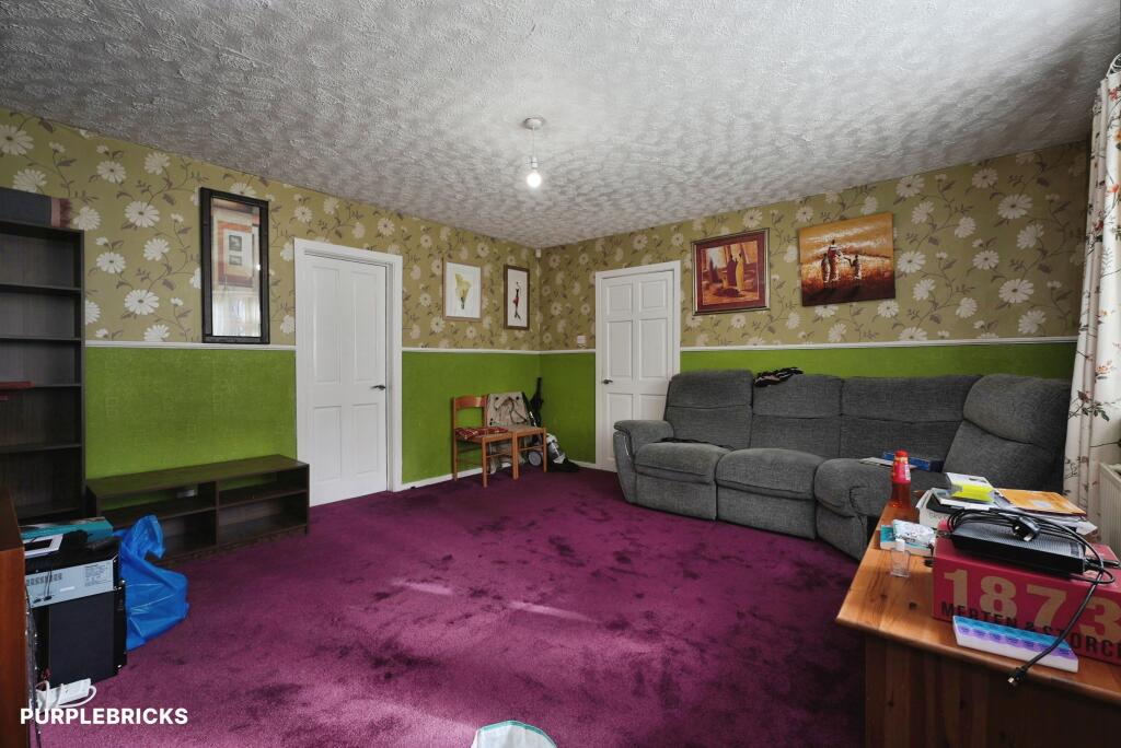 House in Kirklees, West Yorkshire - View 3