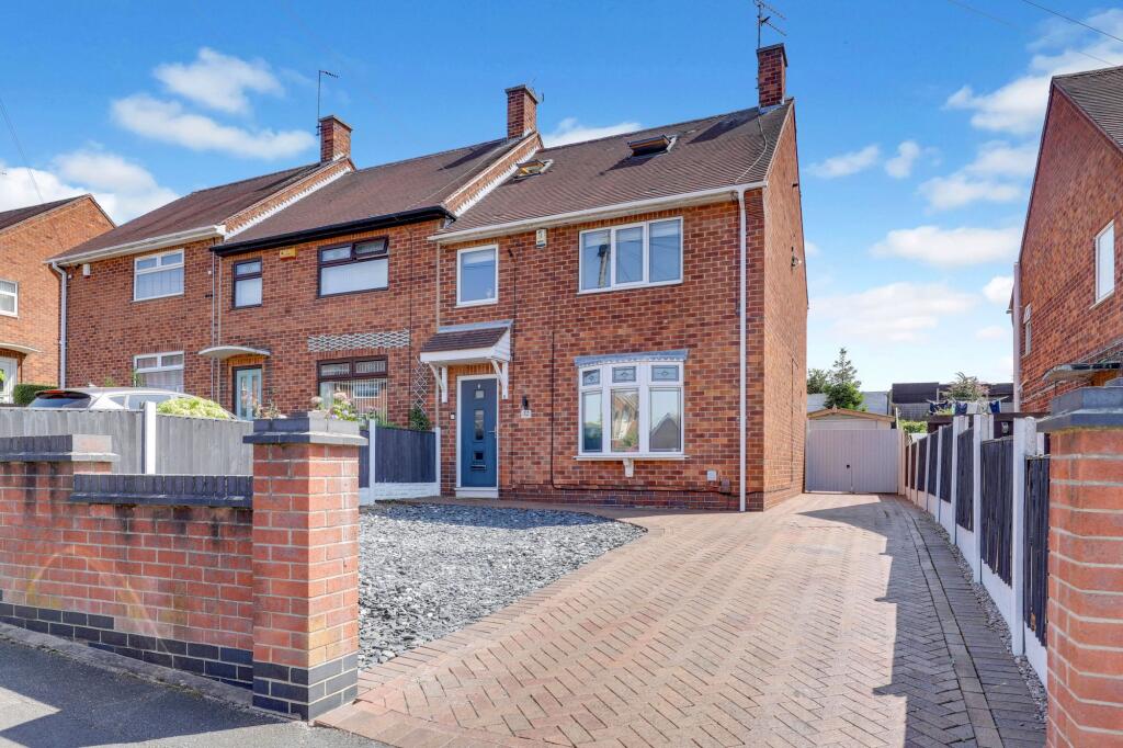 Main image of property: Mildenhall Crescent, Nottingham, NG5