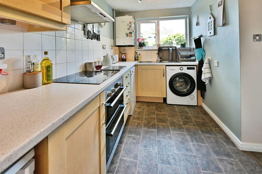 Stratton Heights, Cirencester, Gloucestershire  photo 5