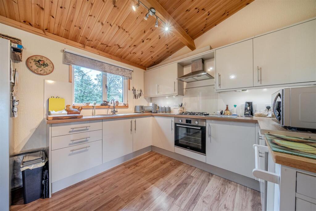 House in Shrewsbury - View 4