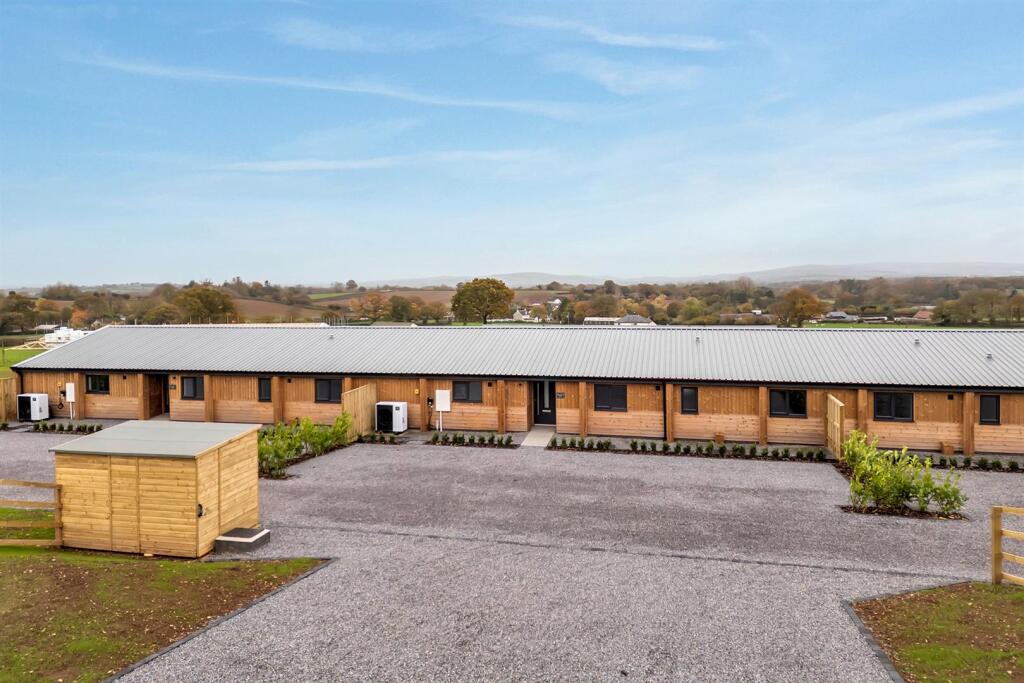 Main image of property: Kerswell, Cullompton