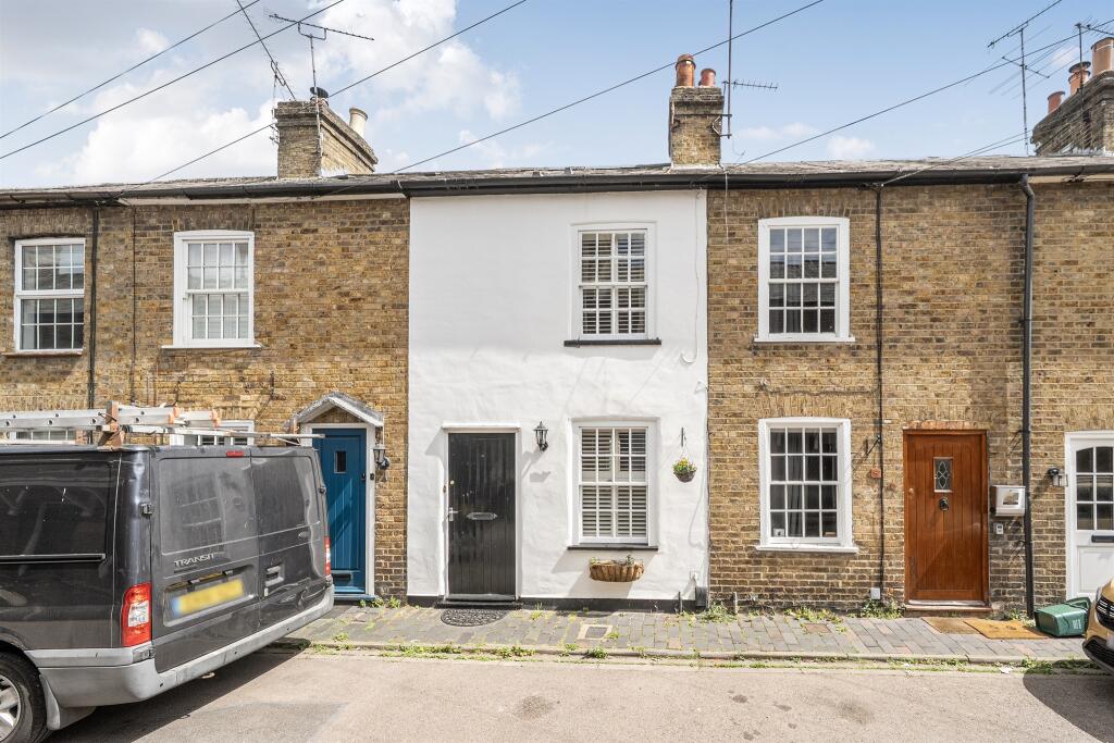 Main image of property: Blacksmiths Lane, St. Albans