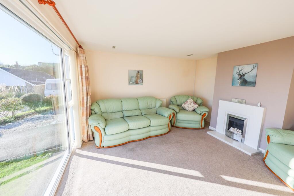 Sycamore Avenue, St Austell, PL25 photo 4