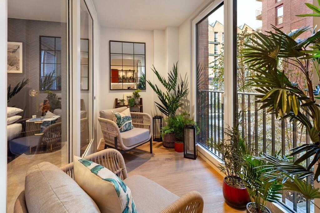 Main image of property: Heron Wharf, 
Leven Road, 
London, 
E14