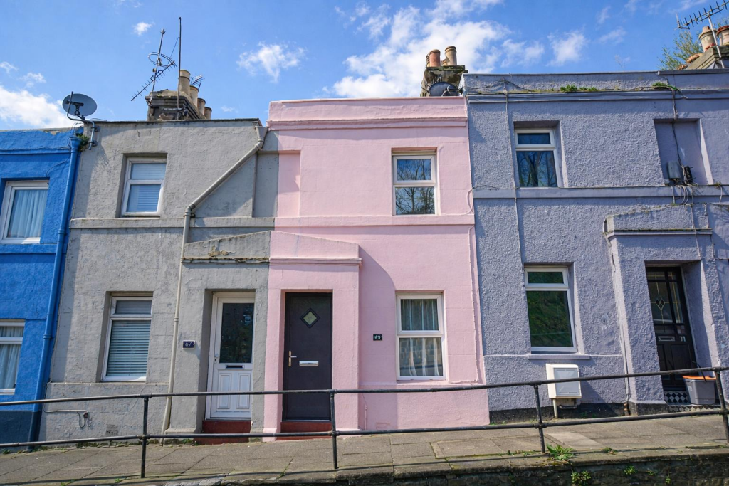 Main image of property: Cambridge Road, Hastings