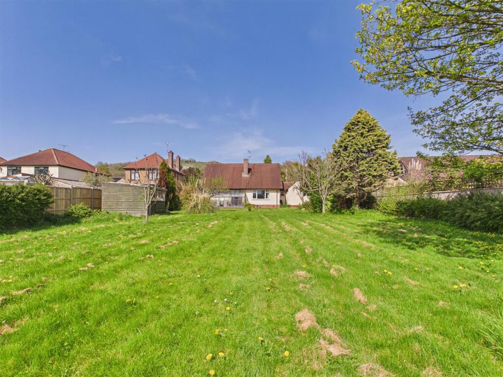 Hannay Road, Cheddar photo 3