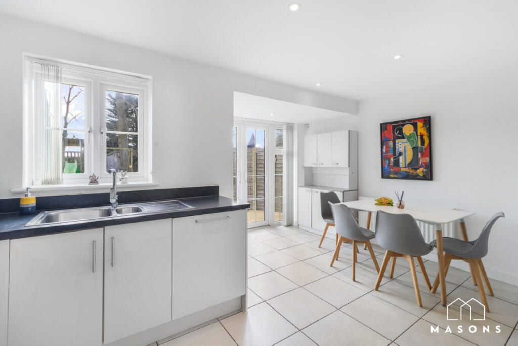 House in North Hertfordshire, Great Offley - More