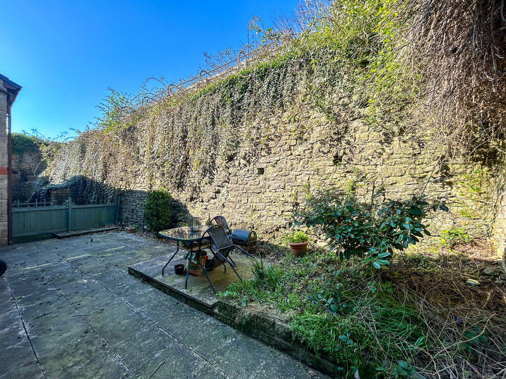 Apartment in Shepton Mallet, Somerset - View 2
