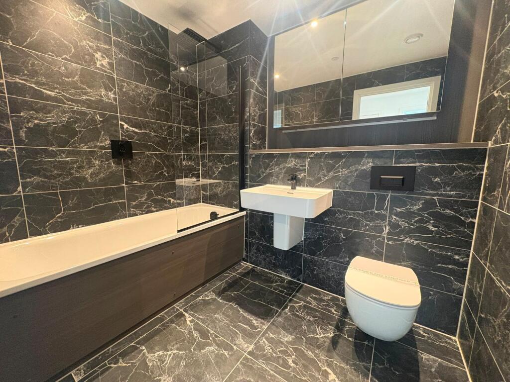 Apartment in Manchester - More