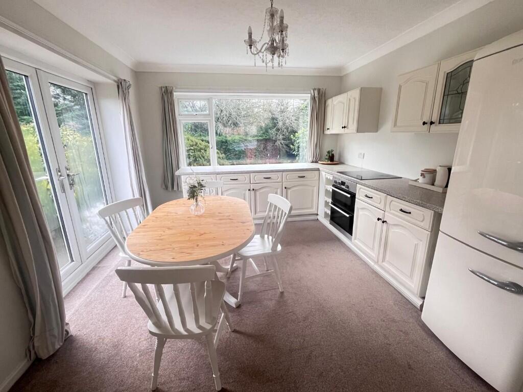 Pennine Drive, Scissett, Huddersfield HD8 photo 3
