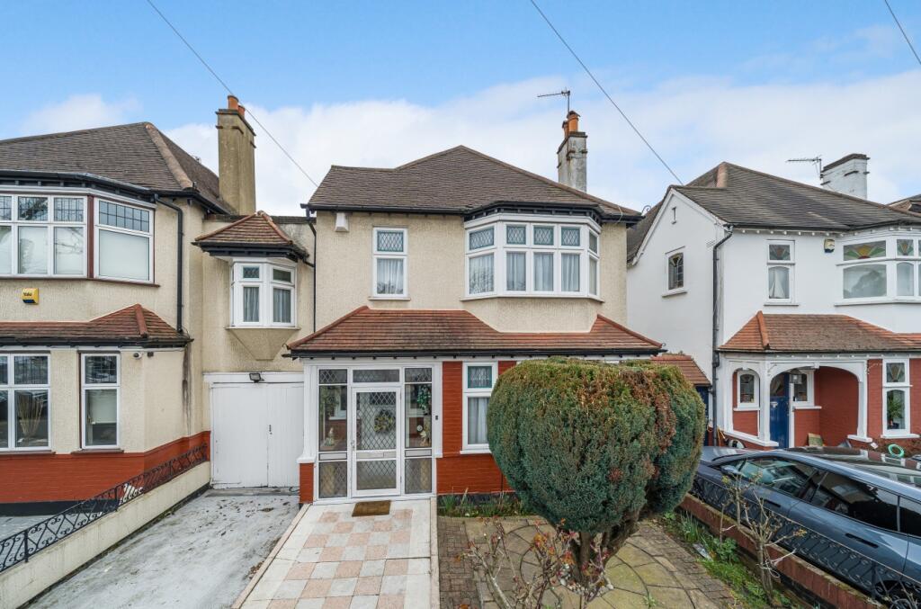 5-bed semi-detached on Sunset Road, London, £1,500,000