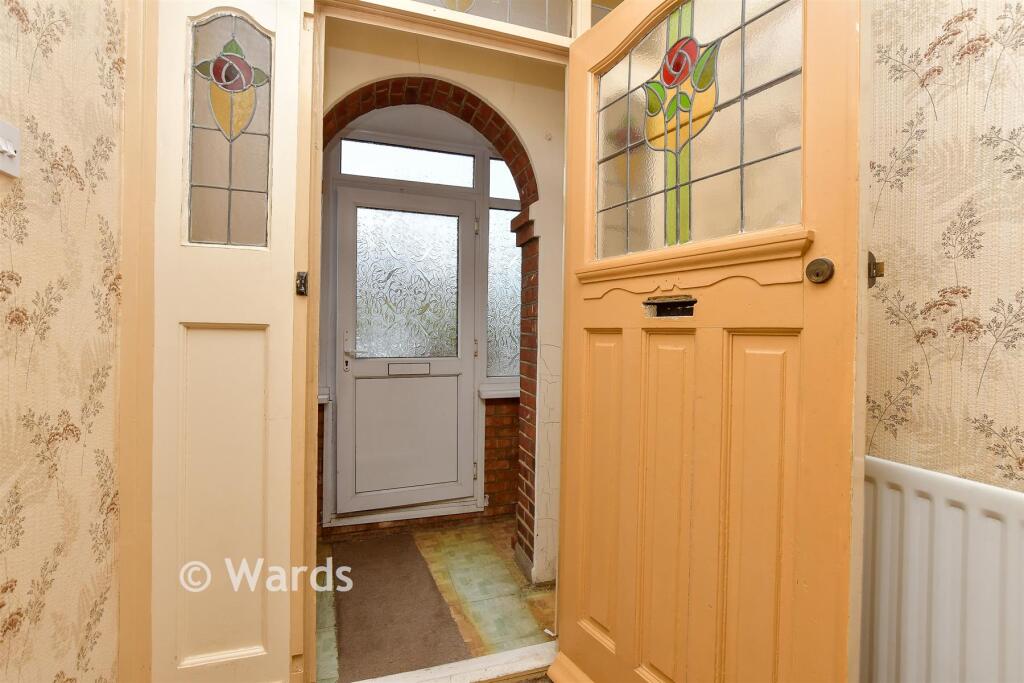 House in Gillingham, Darland - More