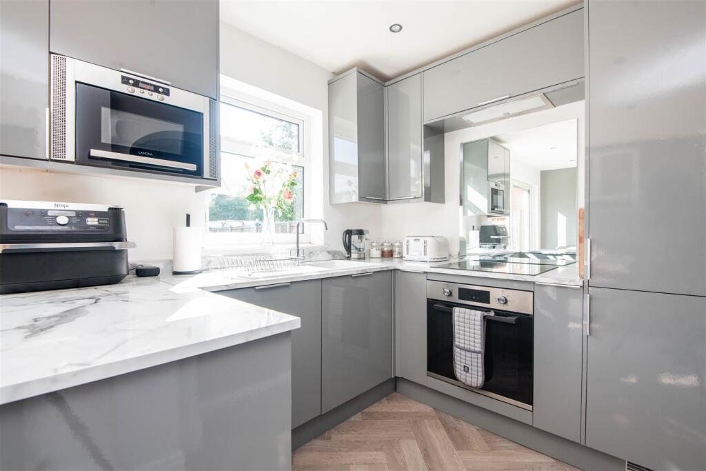 Brindle Road, Bamber Bridge, Preston photo 4