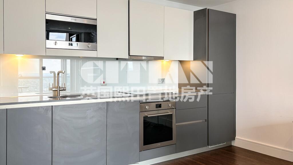 Apartment in London - View 5