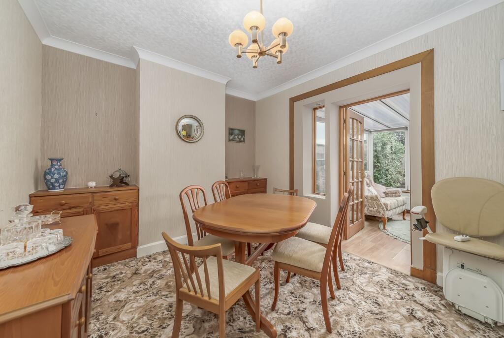 61 Dennison Road East, Dundee. DD4 7DT photo 4