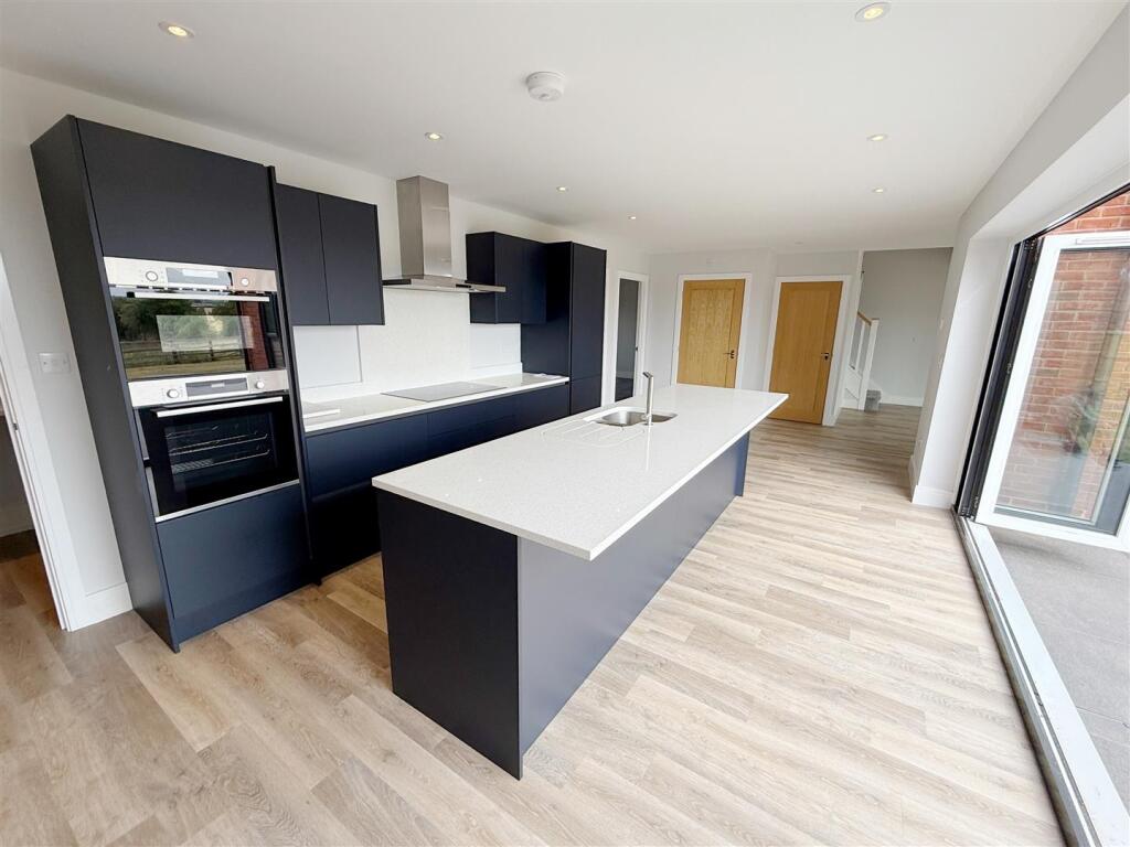 Additional image 7 of Stratford Road, Wootton Wawen