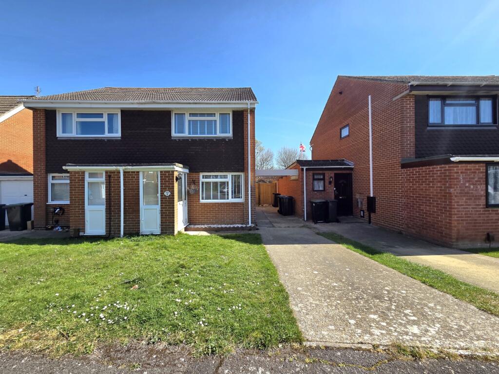 Main image of property: Kimpton Close, LEE-ON-THE-SOLENT