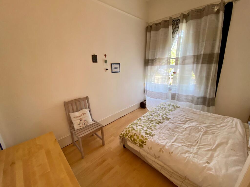 Apartment in London - View 5