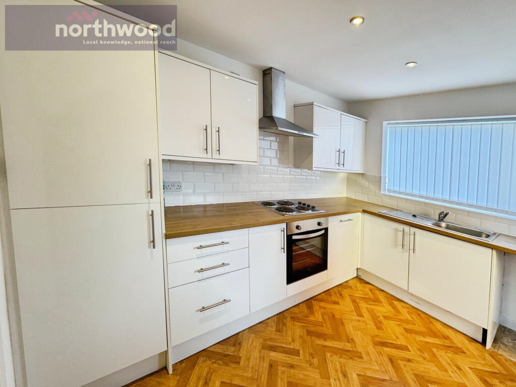 215, Prenton Dell Road, Birkenhead, CH43 photo 3