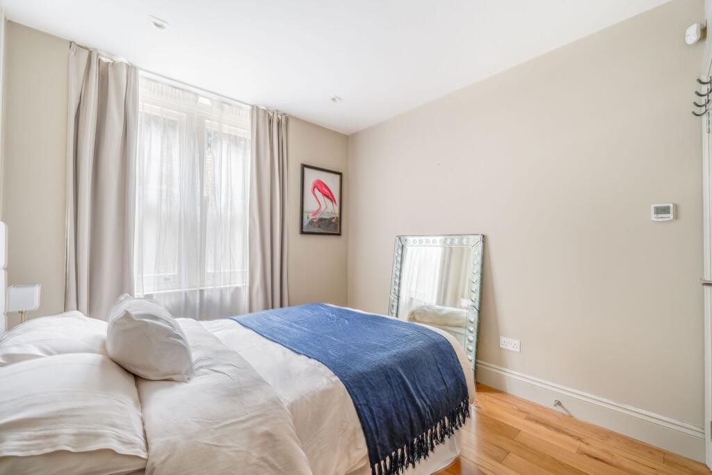 Apartment in London, Royal Borough of Kensington and Chelsea - More