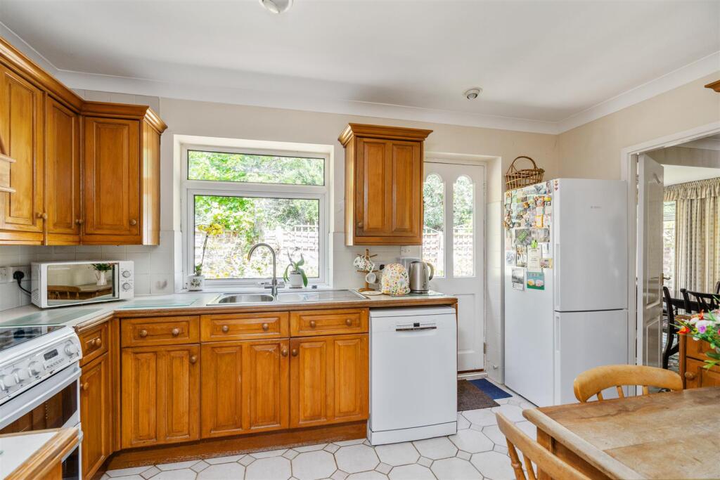 Silhill Hall Road, Solihull photo 5