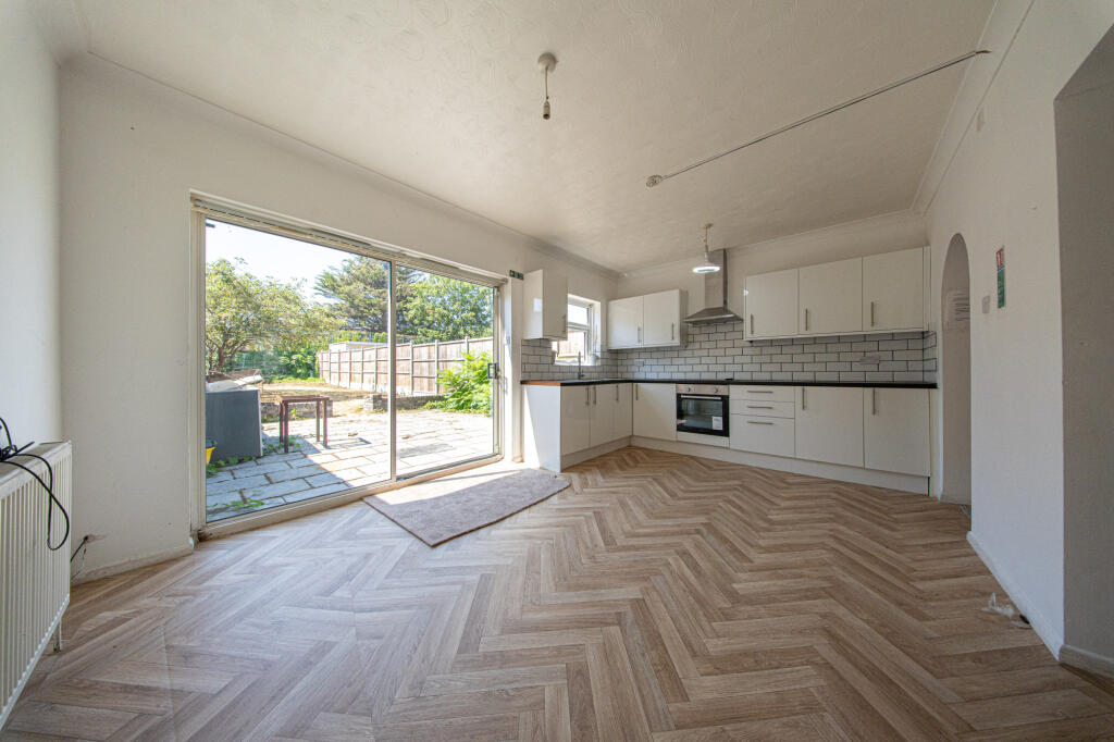 House in Romford - View 4