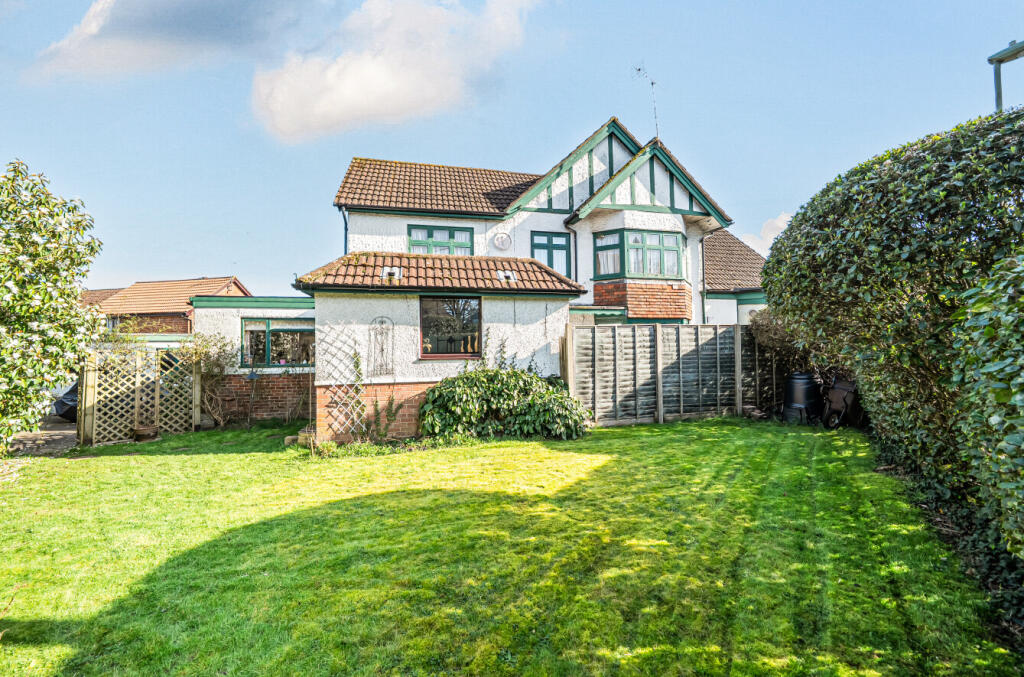 Main image of property: New Road, Hythe, Southampton, SO45