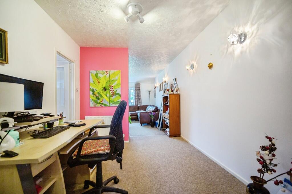 House in Tonbridge and Malling, Kent - View 4