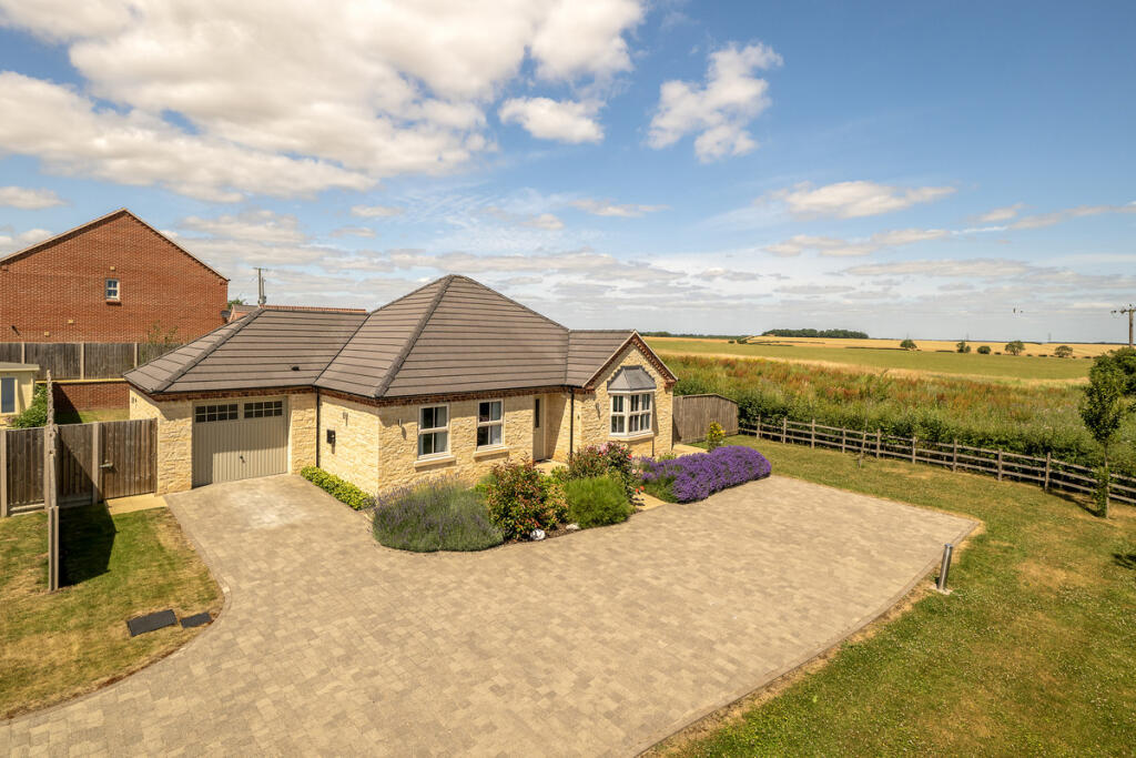 Main image of property: The Hawthorns, Cranwell, NG34