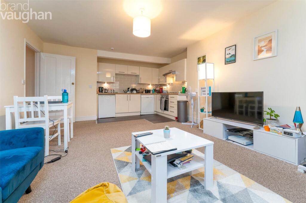 Apartment in Brighton, Brunswick - View 2