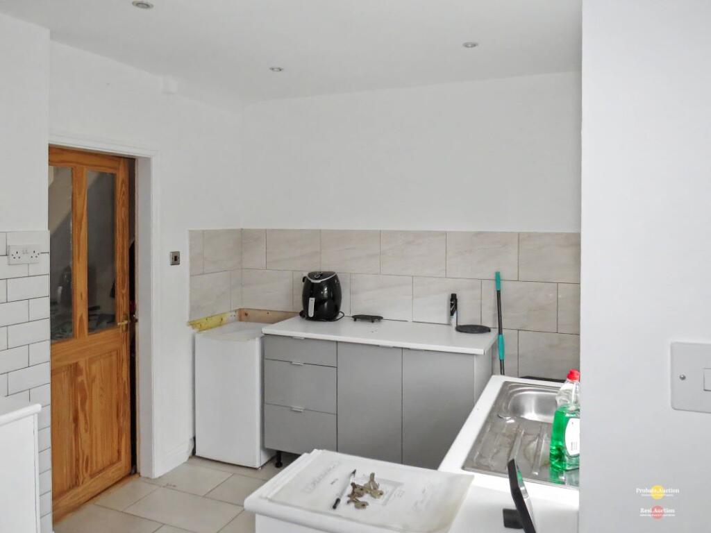 House in Preston - View 5