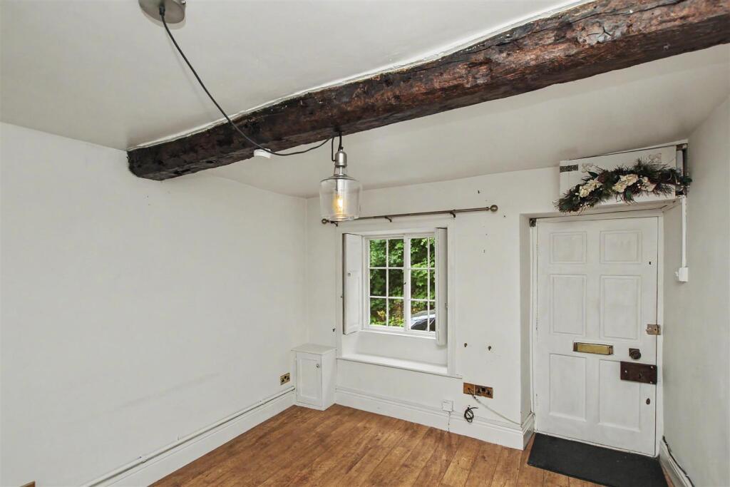House in Lincoln - View 4
