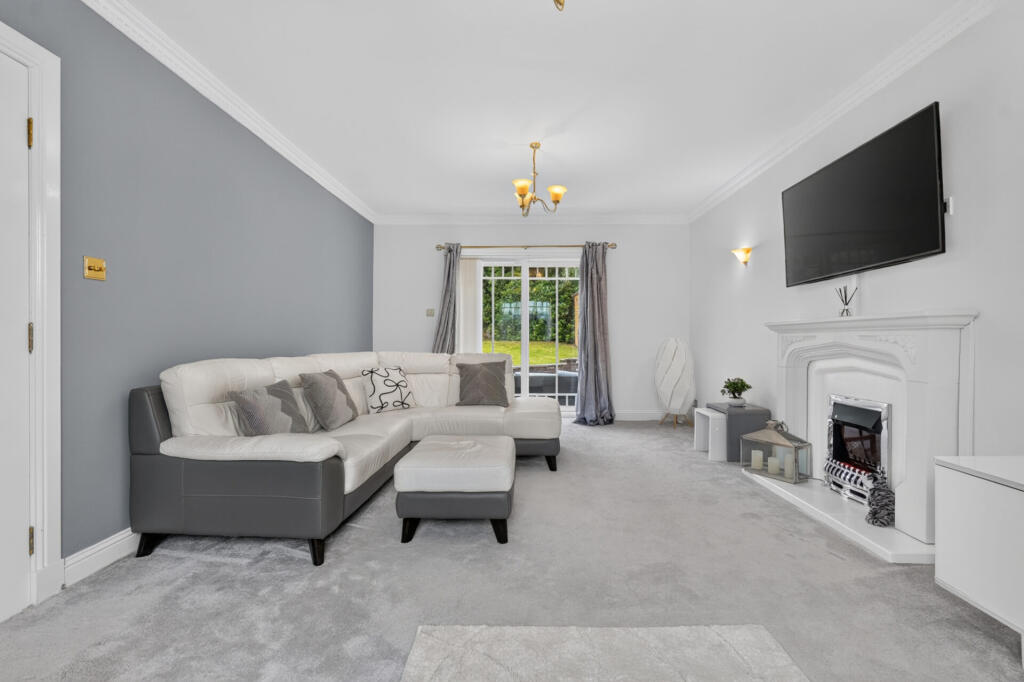 House in Paisley - View 5