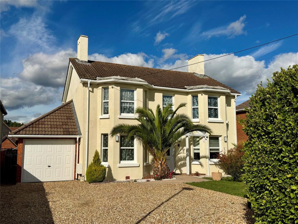 Main image of property: Manor Road, New Milton, Hampshire, BH25