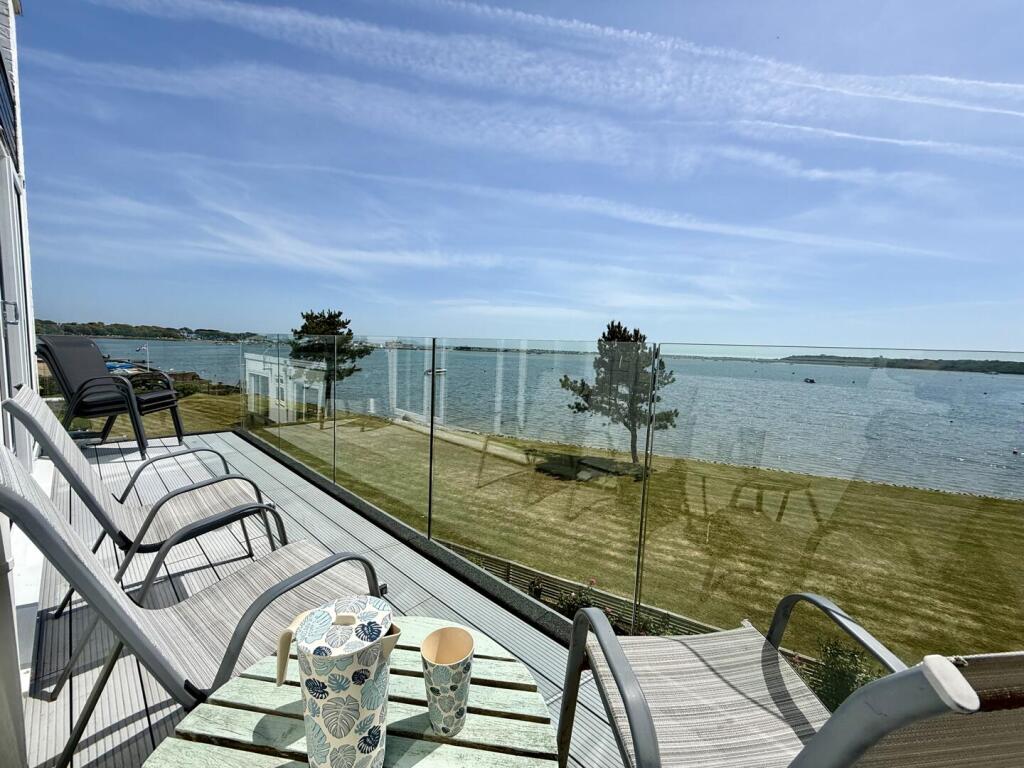 Waterside, Mudeford photo 4
