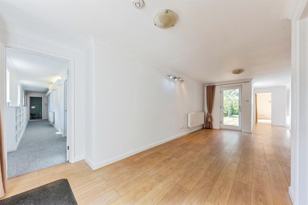 House in Nottingham - View 3