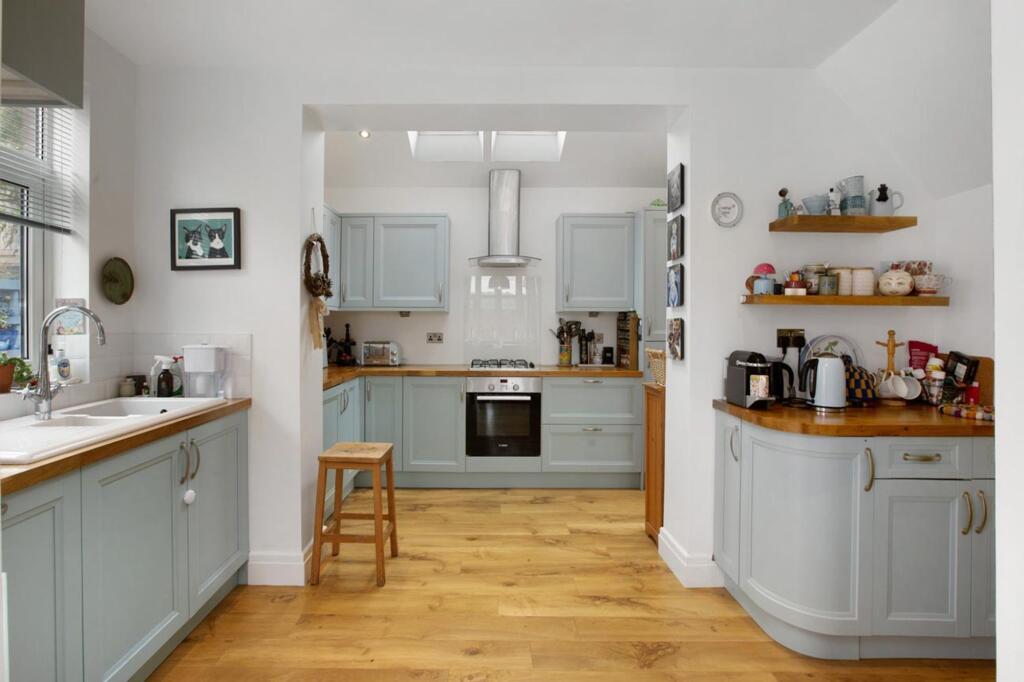 Penfield Gardens, Dawlish, EX7 photo 2