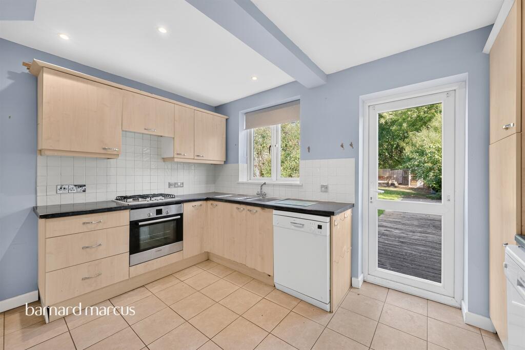 House in Kingston upon Thames - View 4