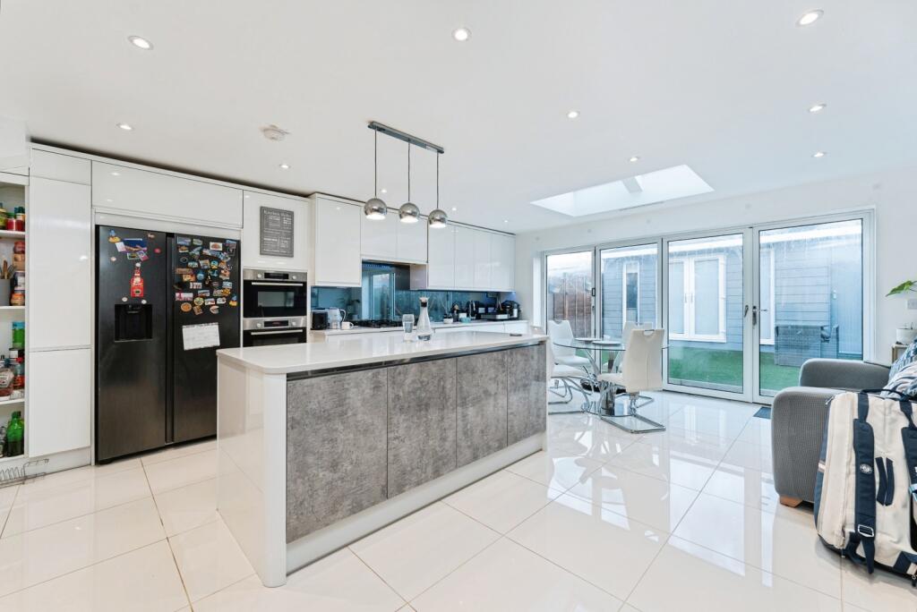 Main image of property: Primrose Lane, Impington, Cambridgeshire, CB24