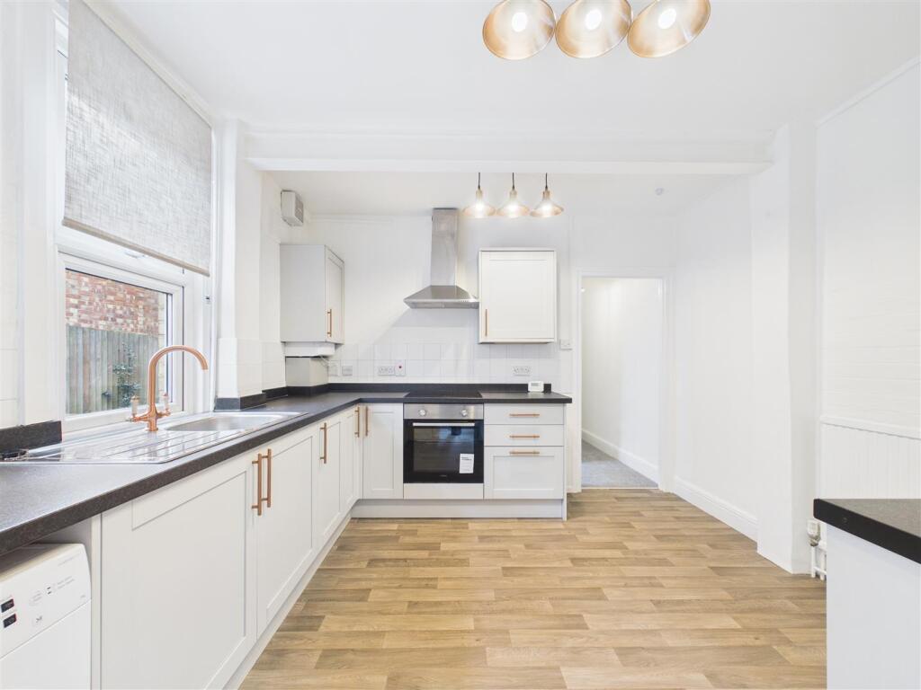 Main image of property: Nuns Close, Ground Floor Flat, Hitchin