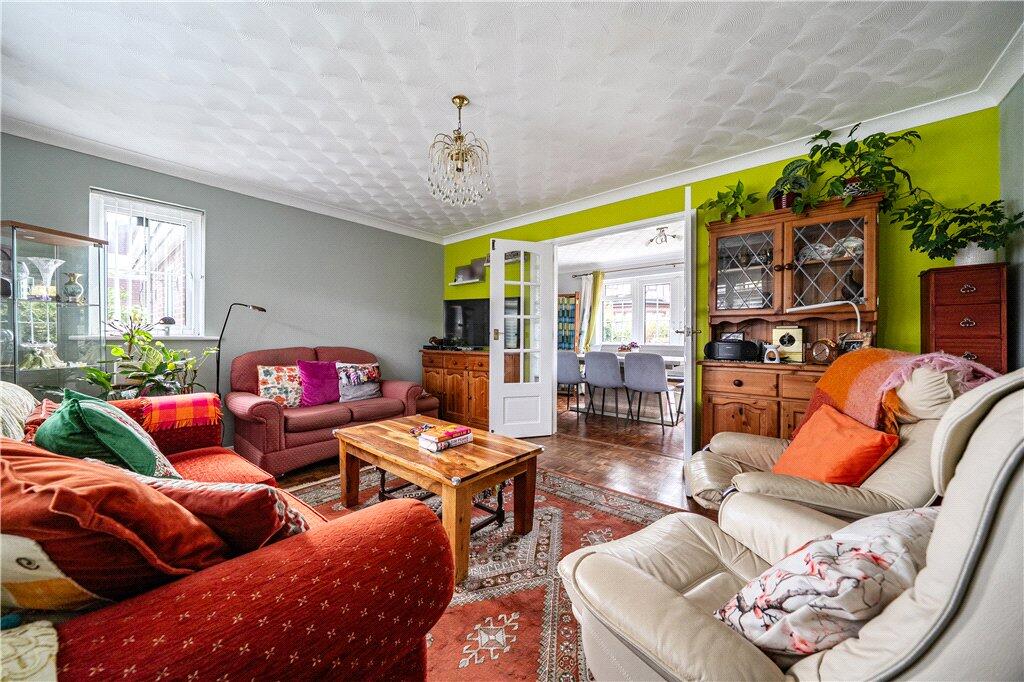 House in Romsey, Tadburn Gardens - View 3