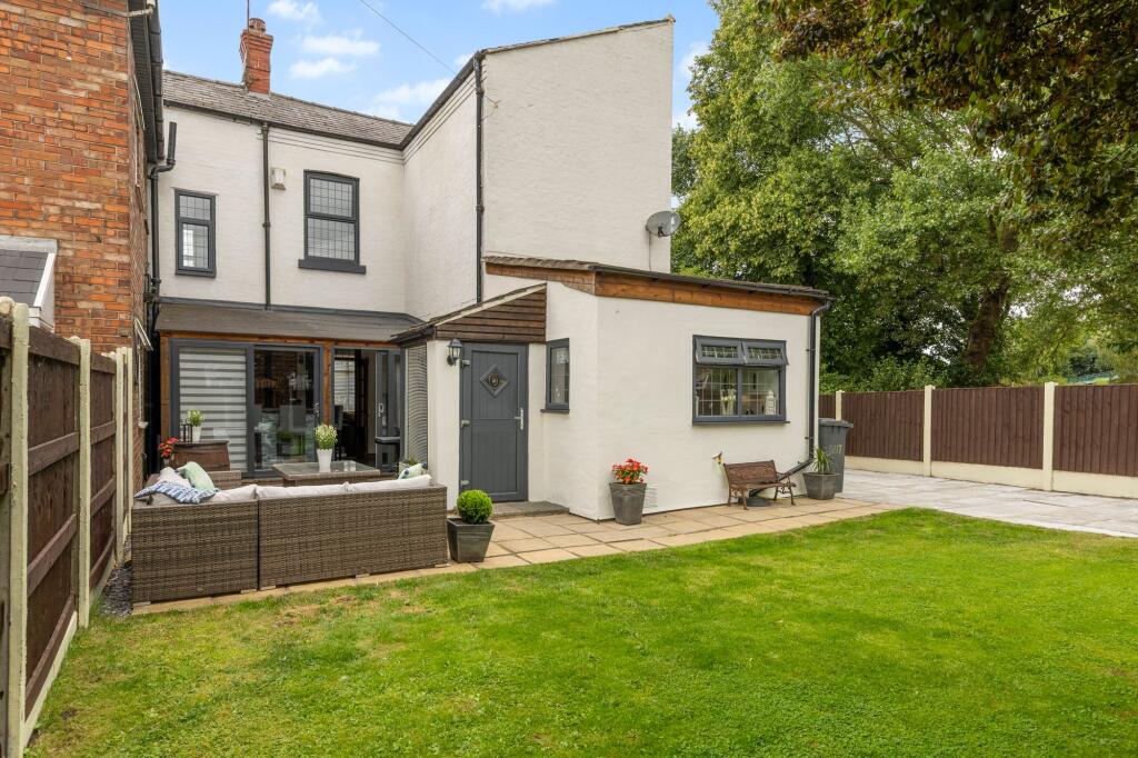 Main image of property: Winwick Road, Warrington, WA2