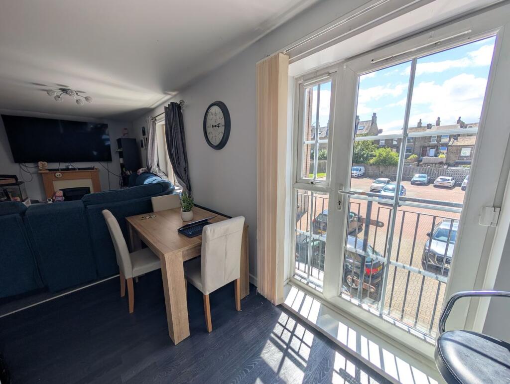Dock Lane, Shipley, BD17 photo 4
