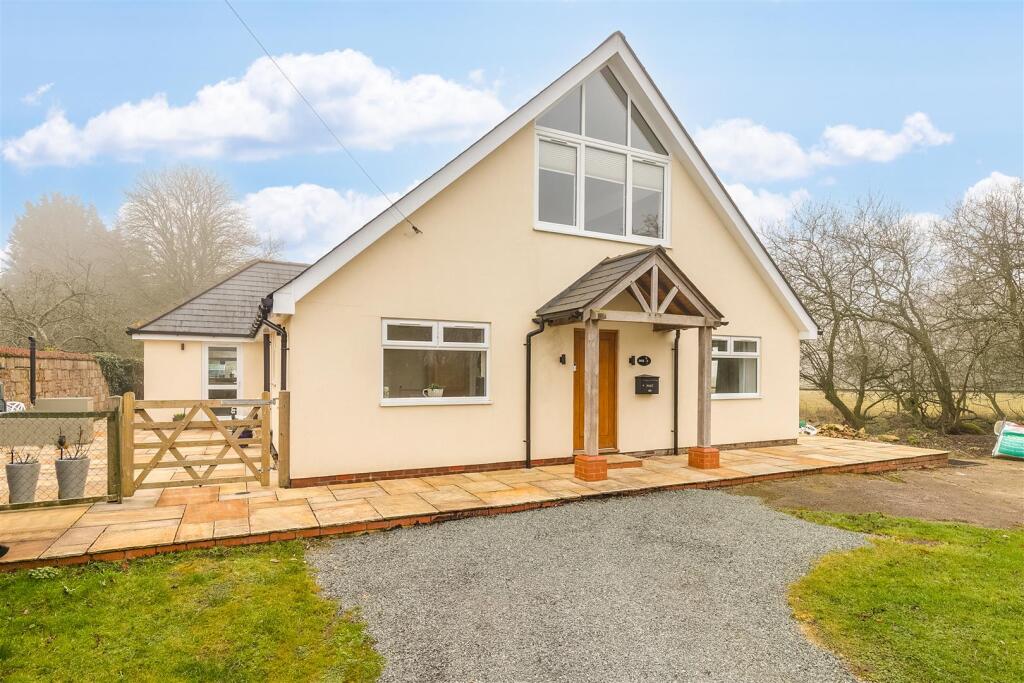 Main image of property: Roe Green, Sandon, Buntingford