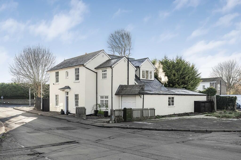 Main image of property: 1 The Moor, Melbourn, Royston, Cambridgeshire, SG8 6ED