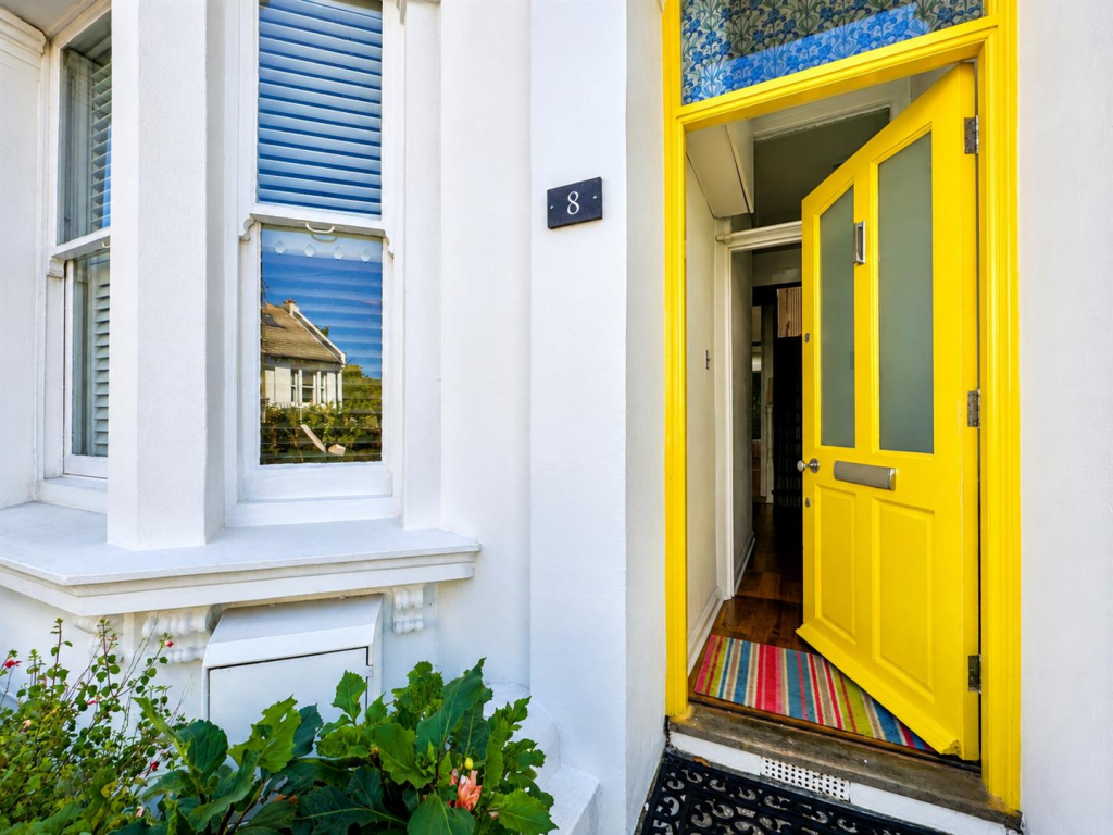 House in Brighton - More