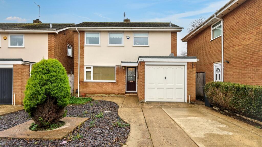 Main image of property: 20 Davis Close, Carterton