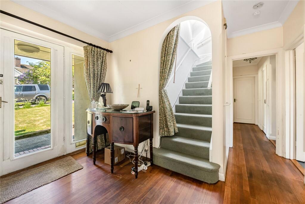 House in Haywards Heath, Bolney - View 3