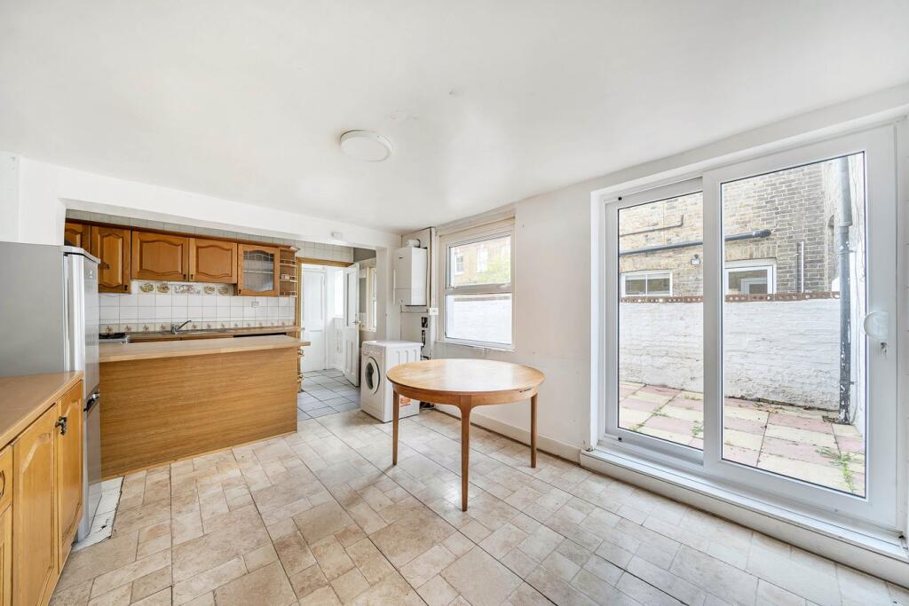Furley Road, London, SE15 photo 2